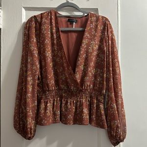 NWT 1 State Floral Blouse - Size L (Fits like Medium)